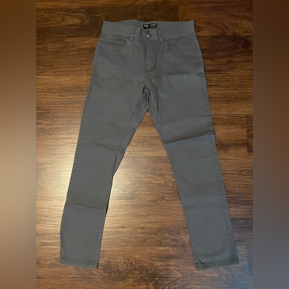 Oakley gray pants, size 32x32 regular fit.
